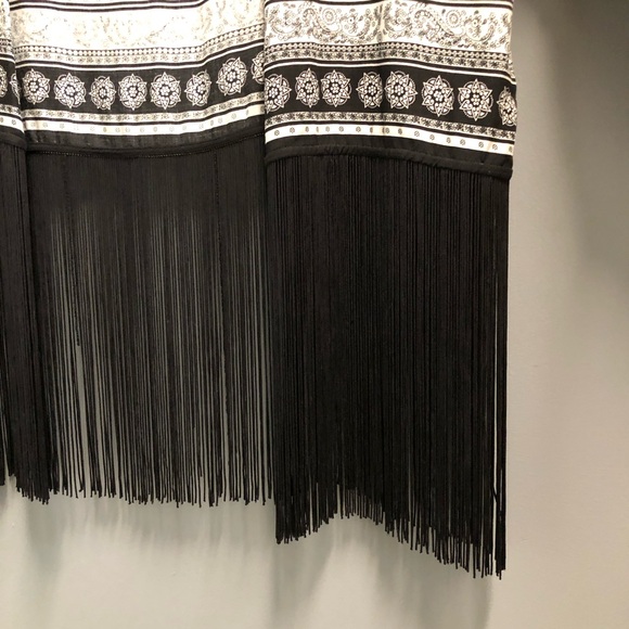 NWOT H&M Coachella Shortie Fringed Kimono, Sz M, Black/White - Picture 7 of 8